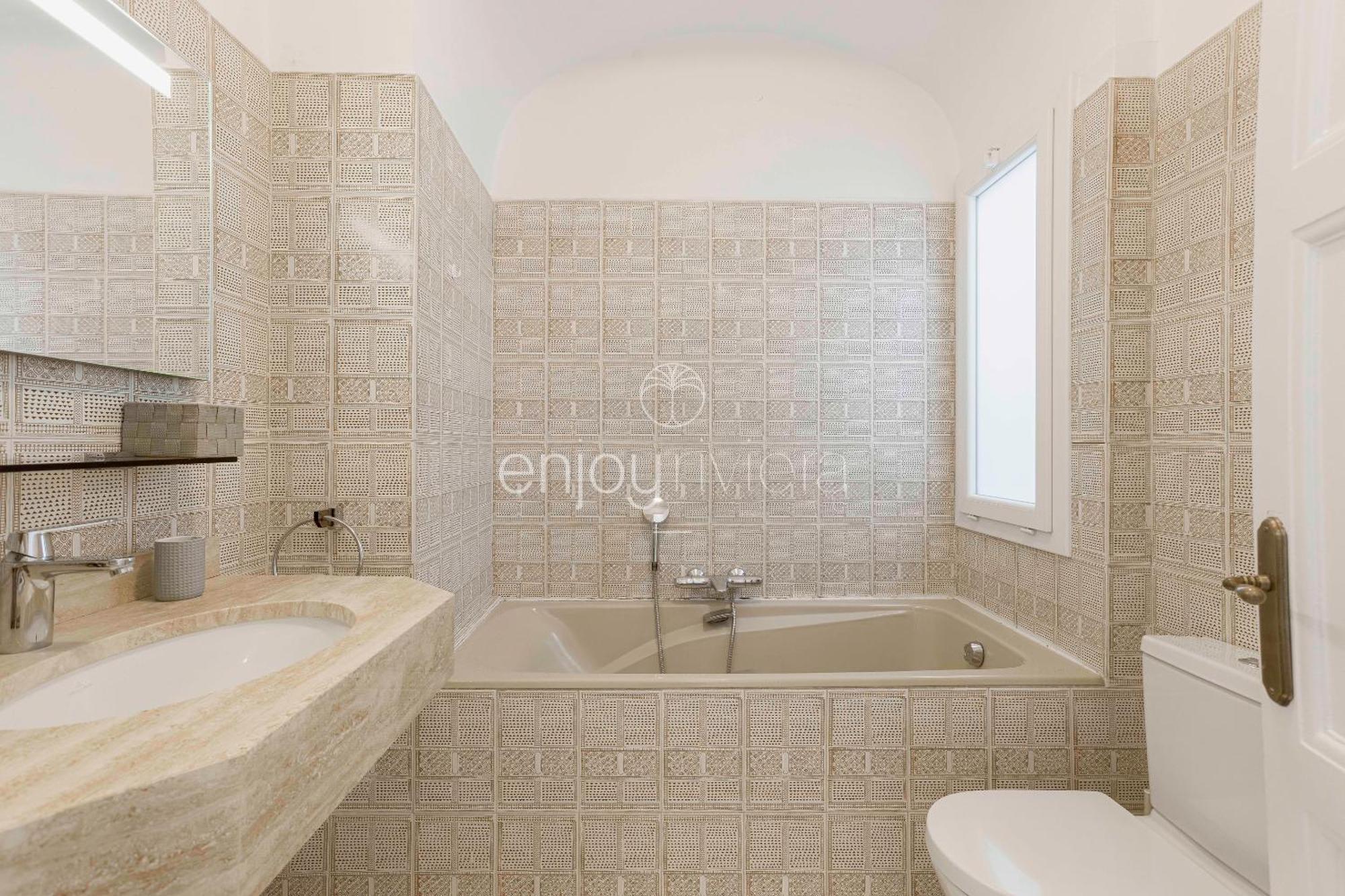 Apartment Palais Miramar - & G17 - Vue - Croisette Emplacement Unique -20 - Wifi - Clim *